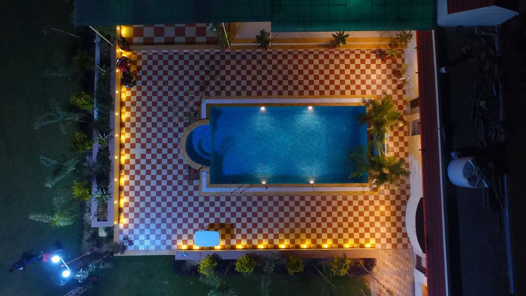 Hotel Krishna Farm Vasad Exterior foto